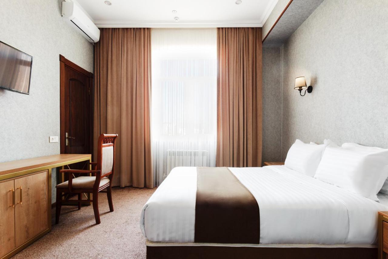 Western Suites Hotel Tashkent Exterior photo