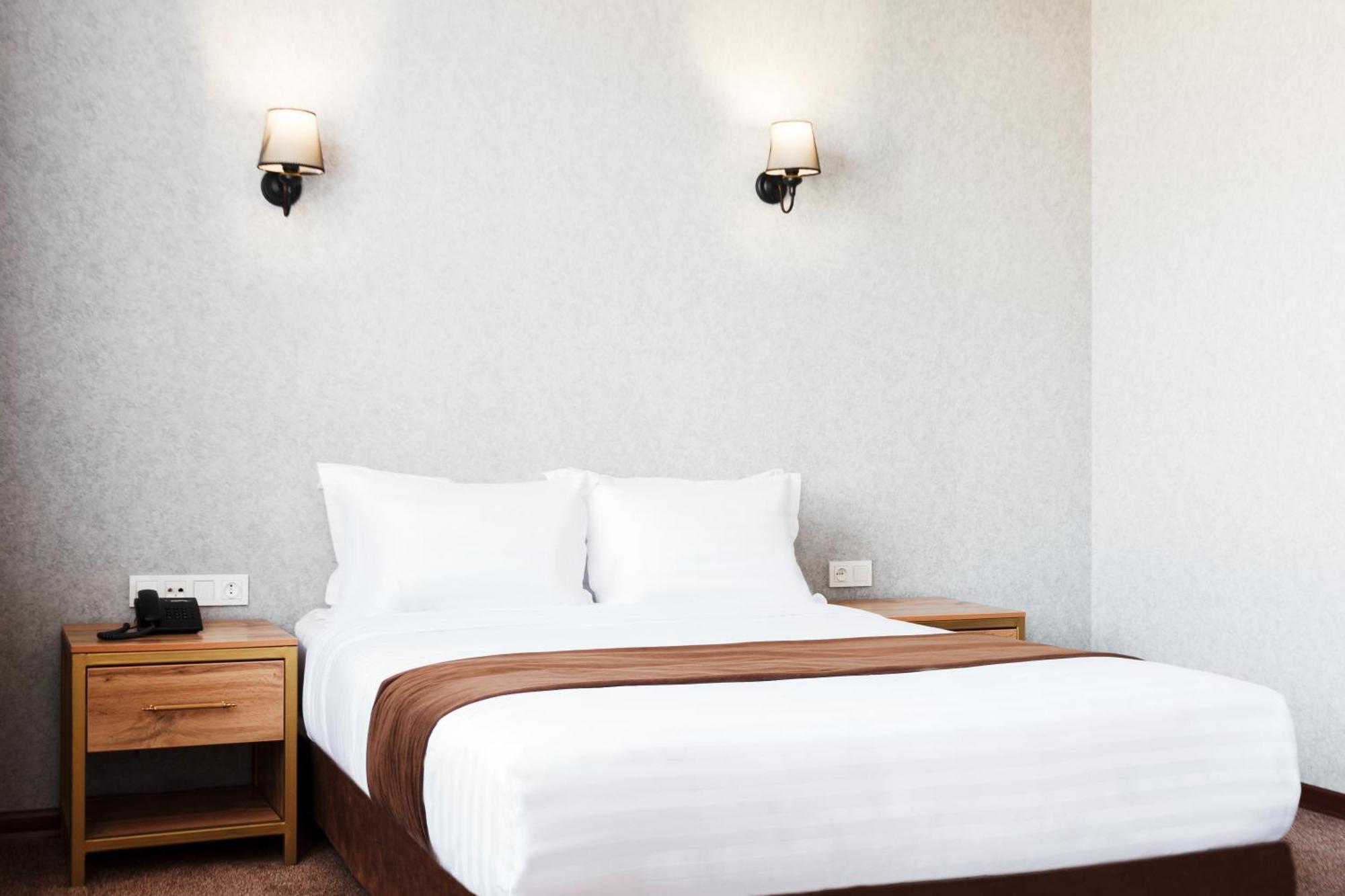 Western Suites Hotel Tashkent Exterior photo